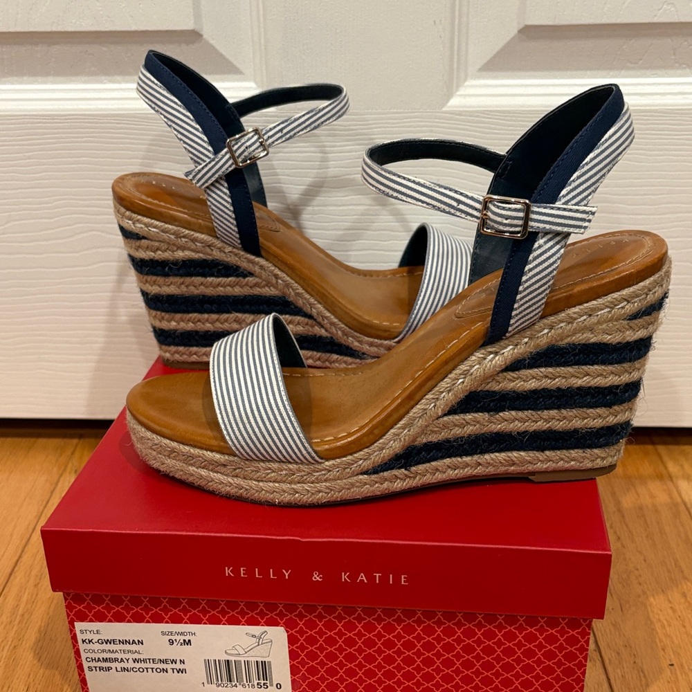 Kelly & Katie Striped Navy and White Wedges - Picture 4 of 5